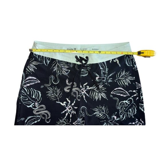 Roark Passage Primo Tropakill Mens 8 Inch Boardshorts Tropical Pattern Size 34 - Picture 3 of 7